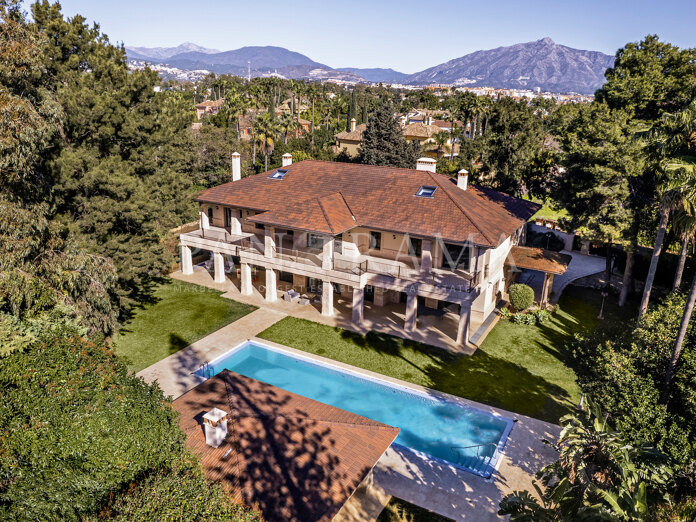 Belle grande villa de luxe à Guadalmina Baja