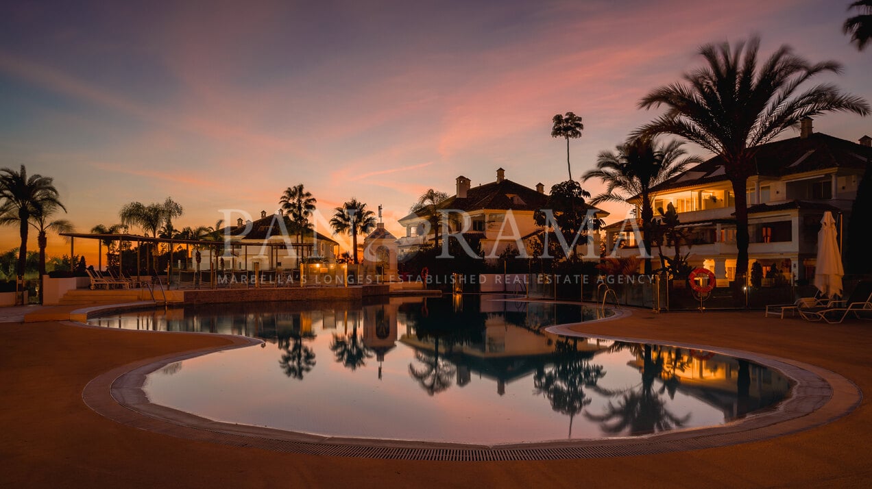 Luxe appartement aan de Golden Mile in Monte Paraíso, Marbella