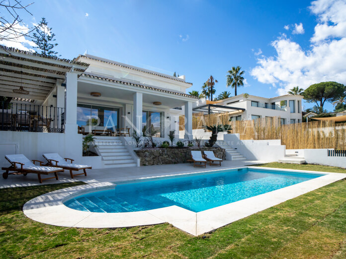 Villa im Verkauf in Las Brisas, Marbella