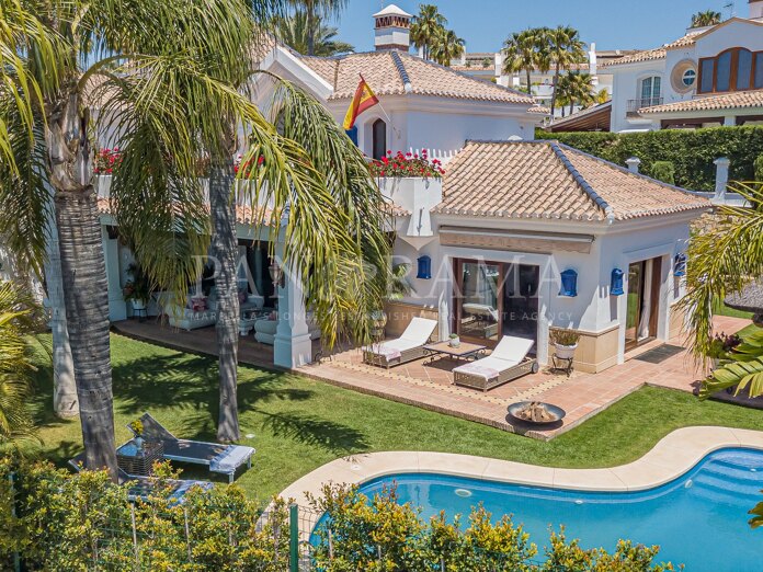 Villa in uitstekende staat naast de beste stranden in Marbella