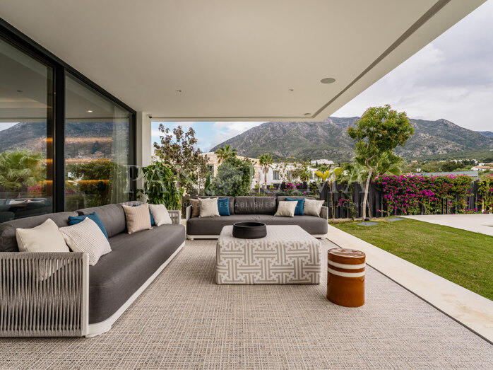 Nueva villa en Lomas del Virrey en una comunidad cerrada en la Milla de Oro de Marbella