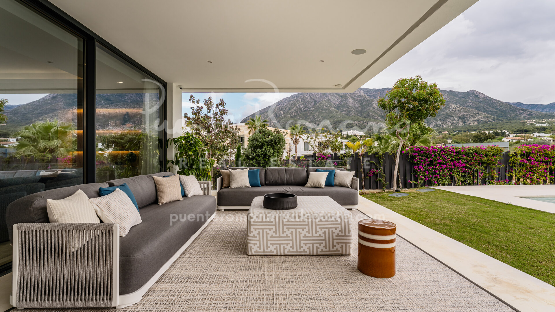Nueva villa en Lomas del Virrey en una comunidad cerrada en la Milla de Oro de Marbella