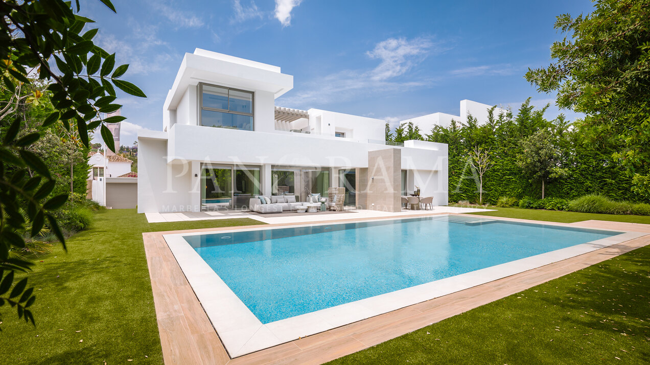 Elegant Contemporary Villa in El Paraíso, Marbella’s New Golden Mile