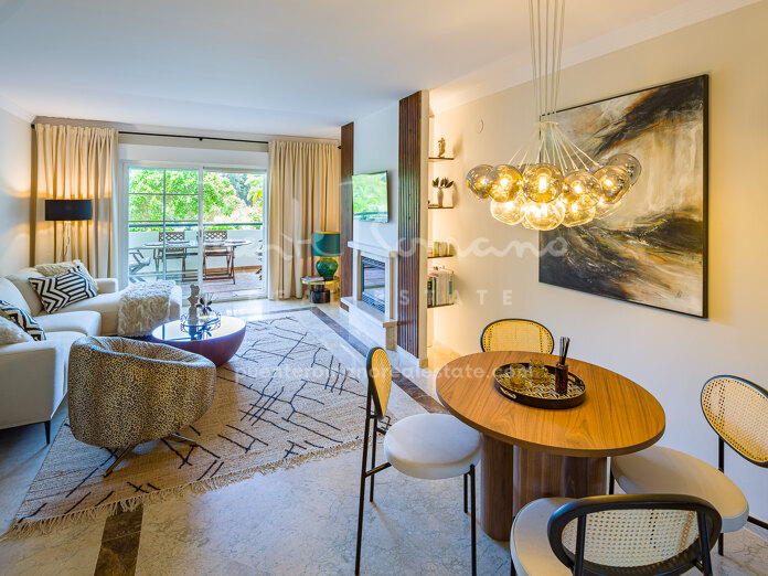 Elevated groundfloor apartment within walking distance to the beach and Puente Romano