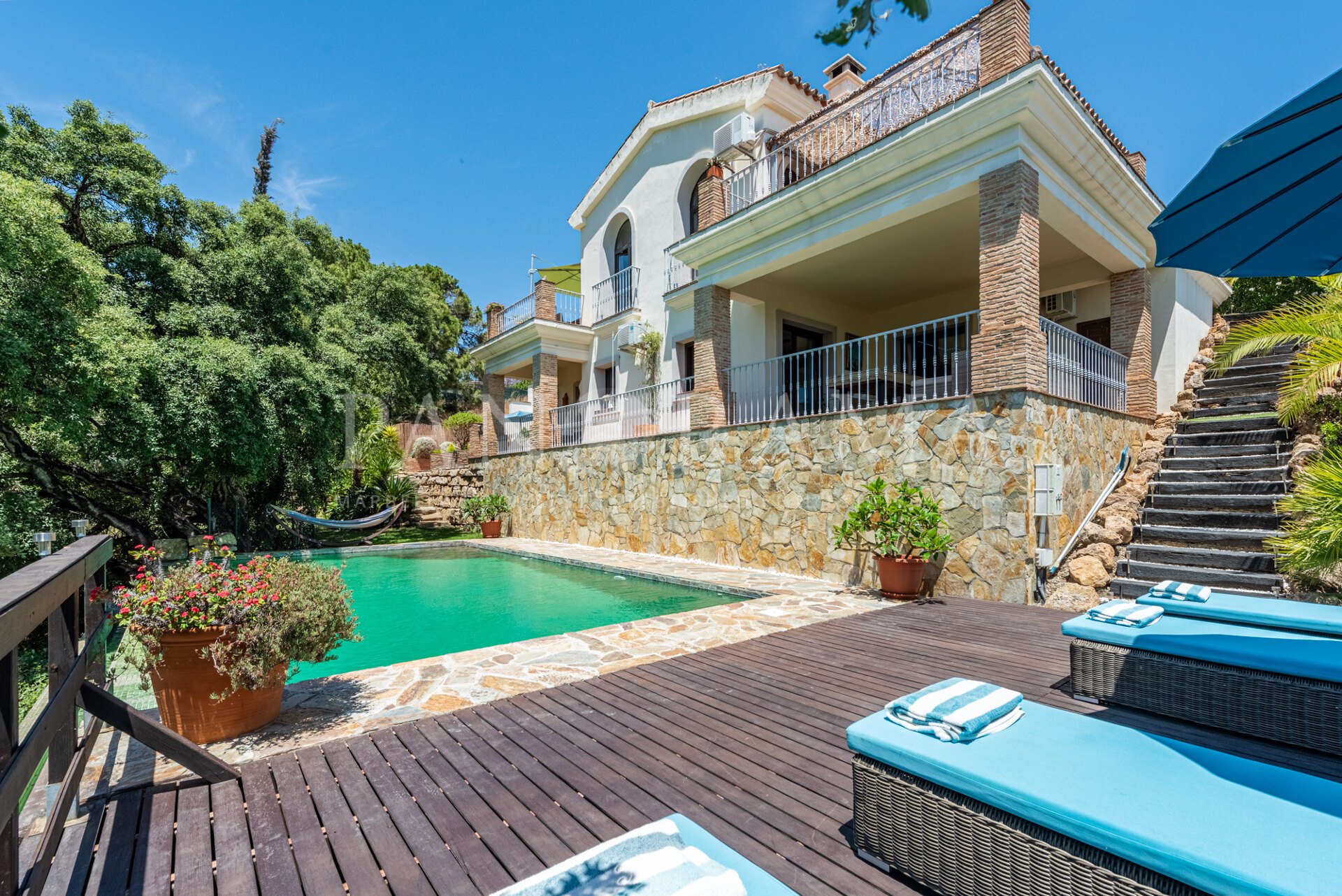 Beautiful villa with panoramic views in Forest Hills, Altos de Estepona