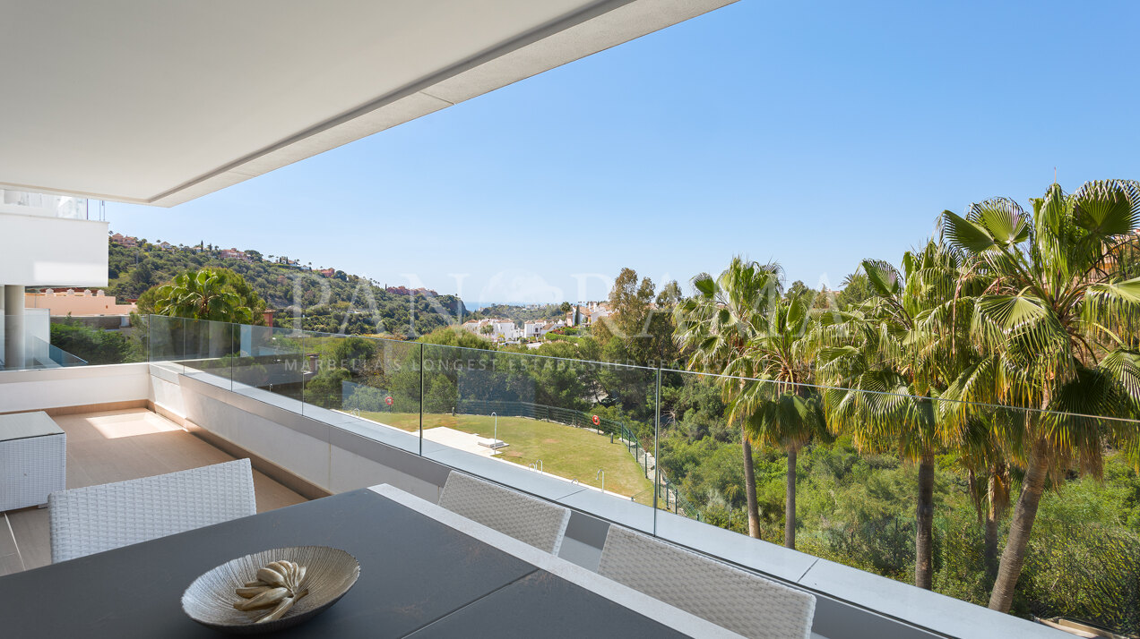 Brand new apartment with panoramic views in La Reserva de Alcuzcuz