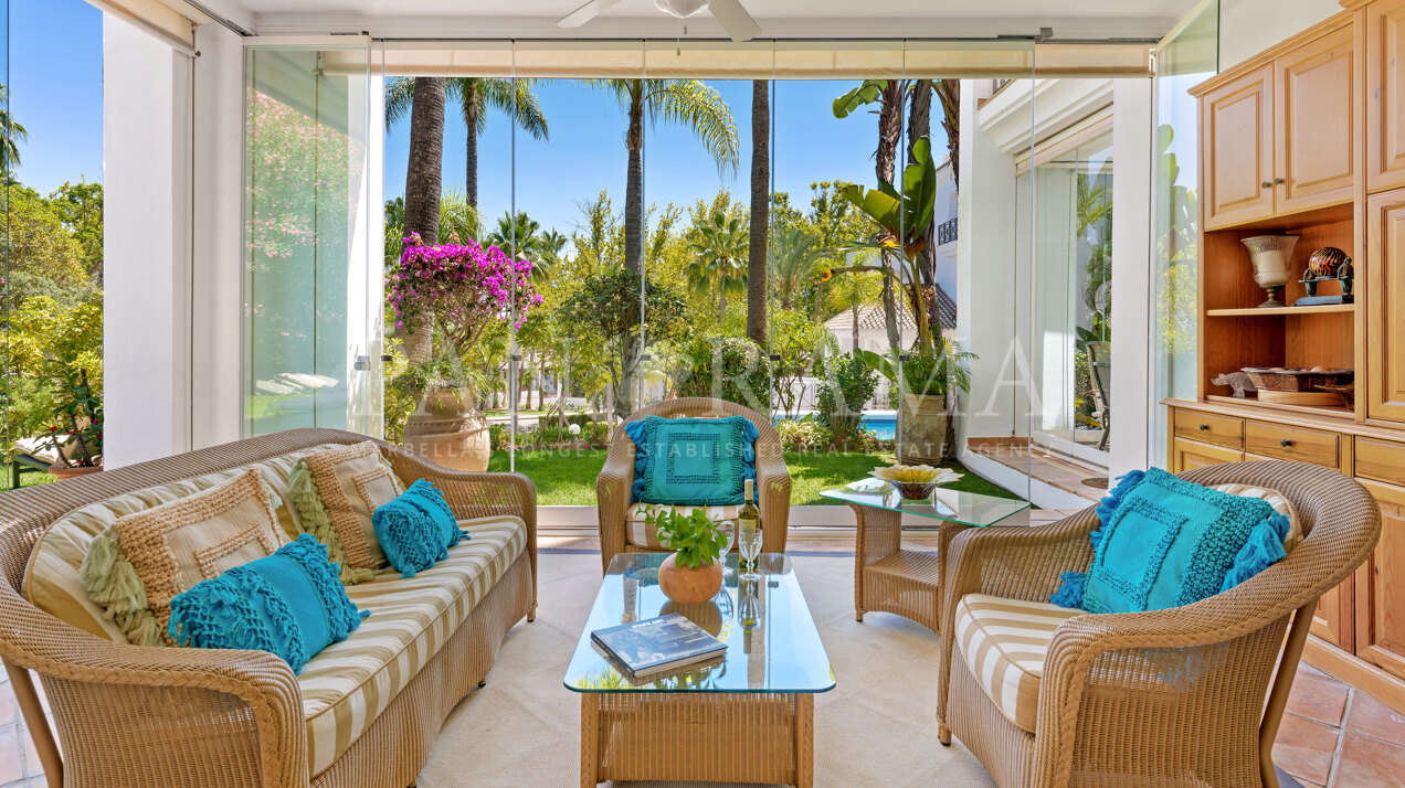 Appartement de jardin en bord de mer avec 3 chambres à Terrazas de Puente Romano