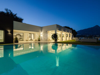 Villa avec vue imprenable sur la montagne La Concha et le terrain de golf Las Brisas