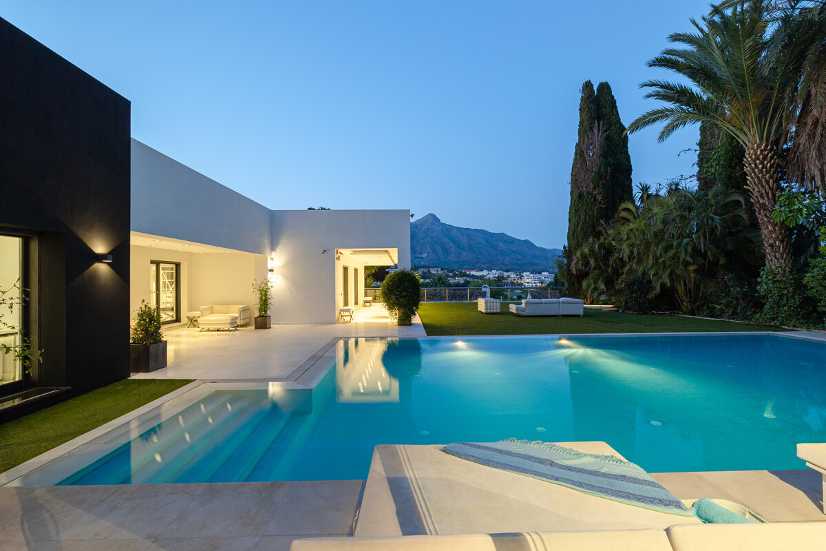 Villa en Las Brisas, Nueva Andalucia PANR-15069