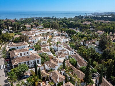 Maison de ville d'angle à Lomas Pueblo, proche de Puente Romano et de la plage