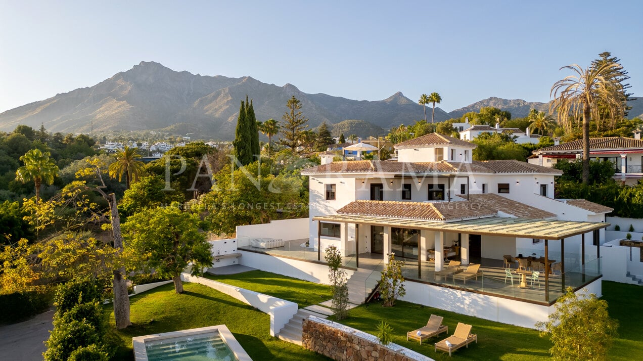 Exclusiva villa moderna en la prestigiosa zona de La Merced, Marbella