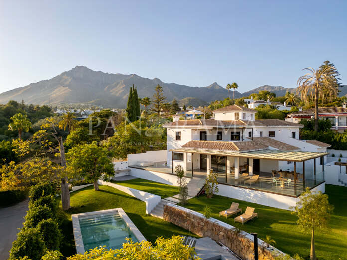 Exclusive modern villa in La Merced, an ideal area in Marbella