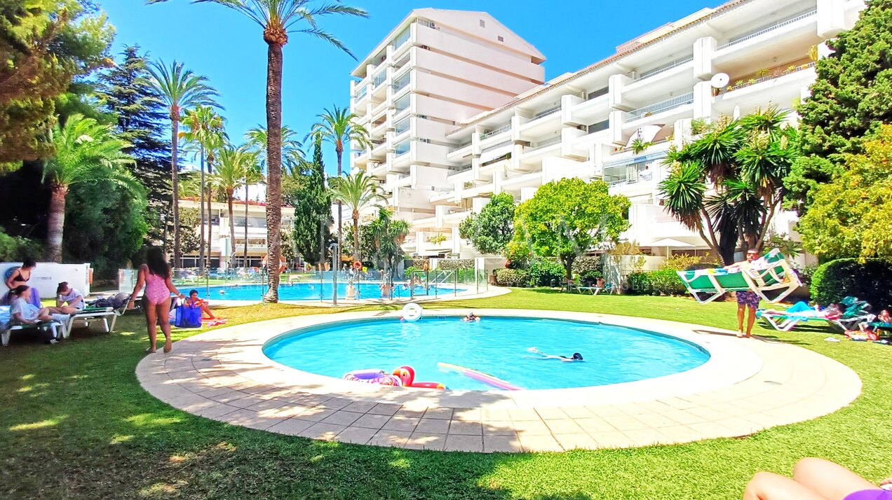 Encantador apartamento tipo loft junto a la playa en el corazón de Marbella