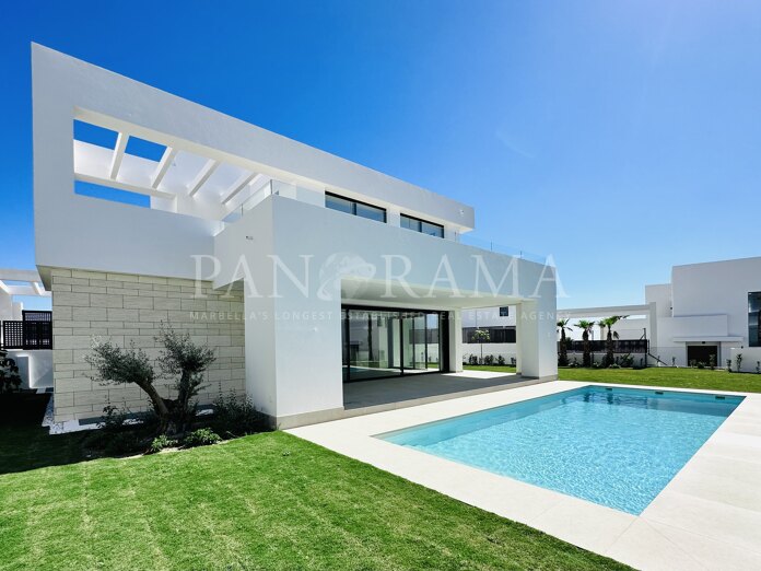 Spectacular modern villa in Marbella East