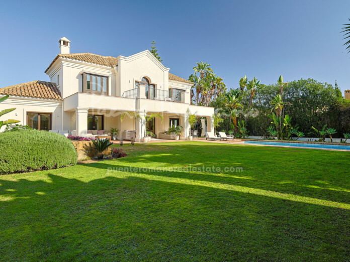 Villa Vanilla, una magnífica villa junto al mar en Casasola