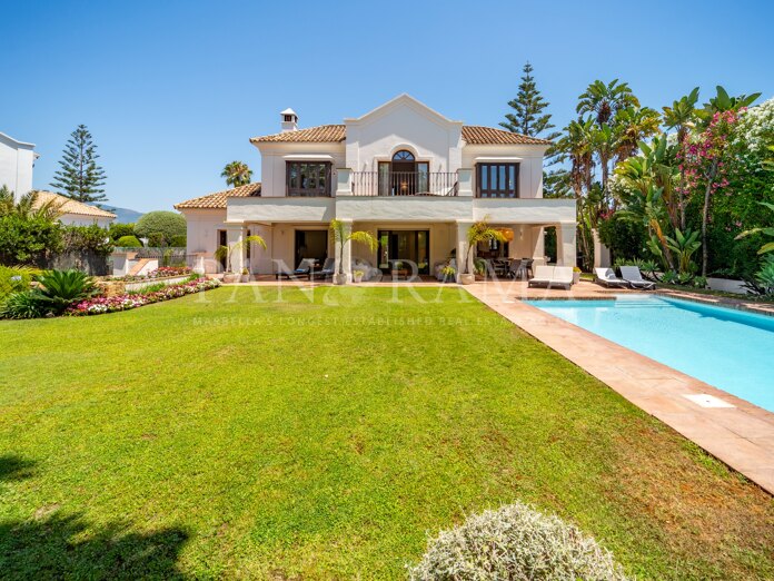 Villa Vanilla, prächtige Villa in Casasola in der Nähe des Meeres