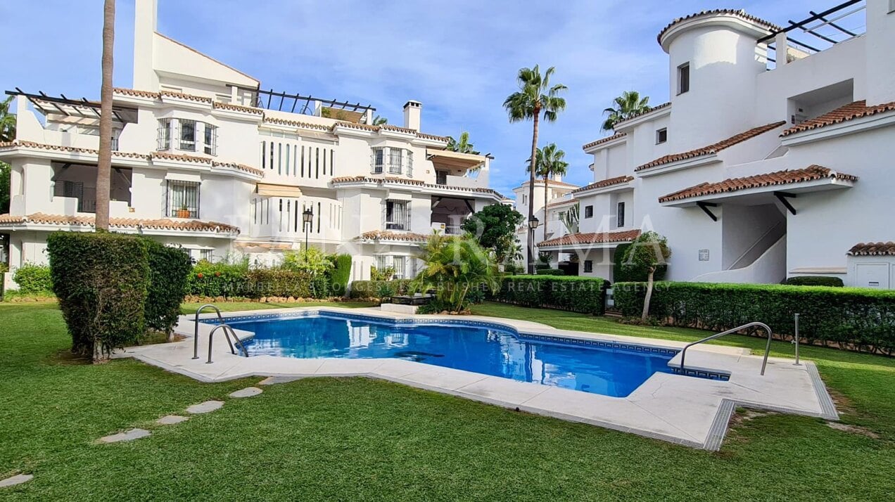 Superb 2 bedroom garden apartment in Los Naranjos