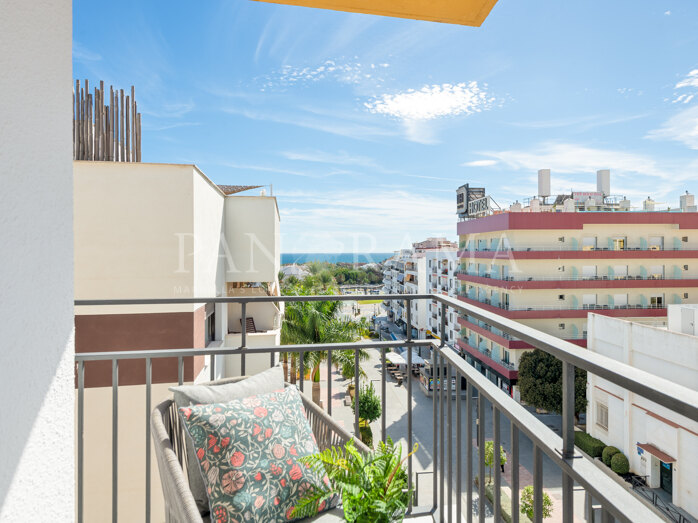 Splendid penthouse with sea views in the heart of San Pedro de Alcántara