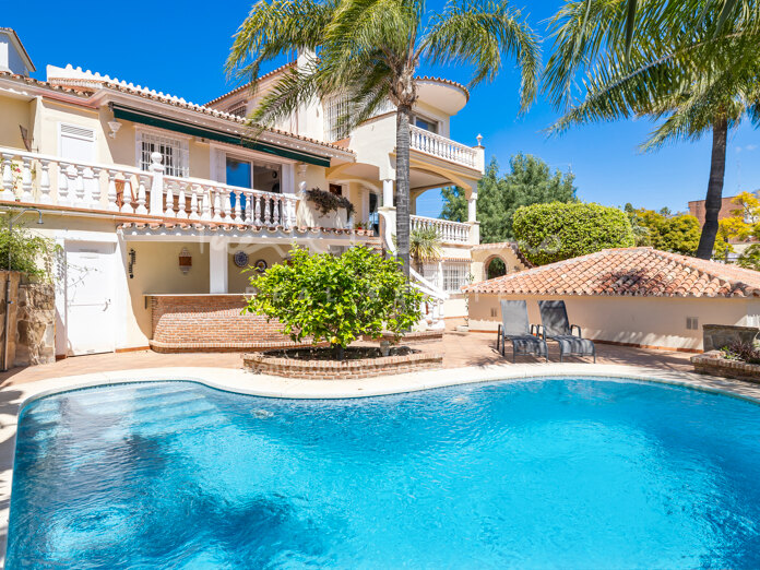 Nicely located traditional and cozy villa in Nueva Andalucía