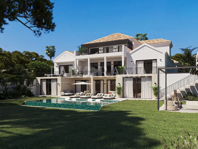 Luxury villa project in Atalaya Golf under construction