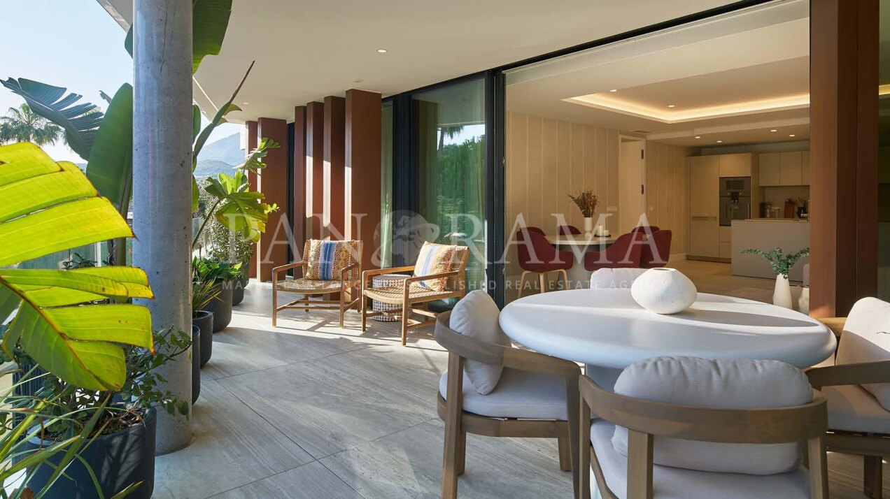 Brand-new beachfront residential complex with direct access to the beach in Estepona