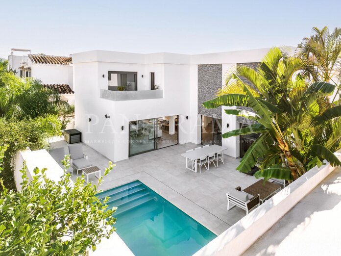 Spectacular villa just 10-minute walk from the Old Town of Marbella