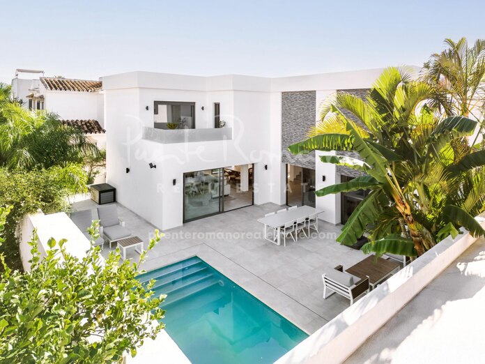 Spectacular villa just 10-minute walk from the Old Town of Marbella