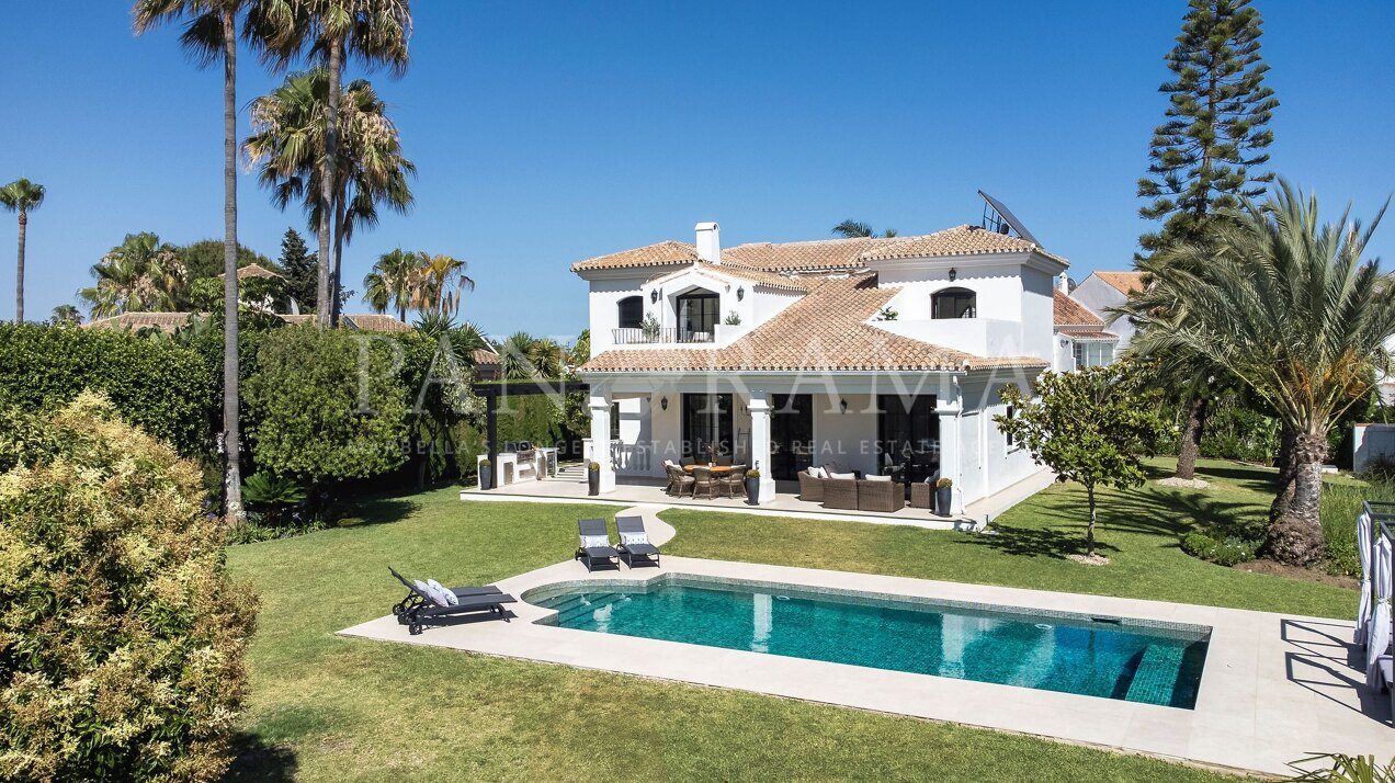 High quality scandinavian-style villa in Monte Biarritz, Estepona