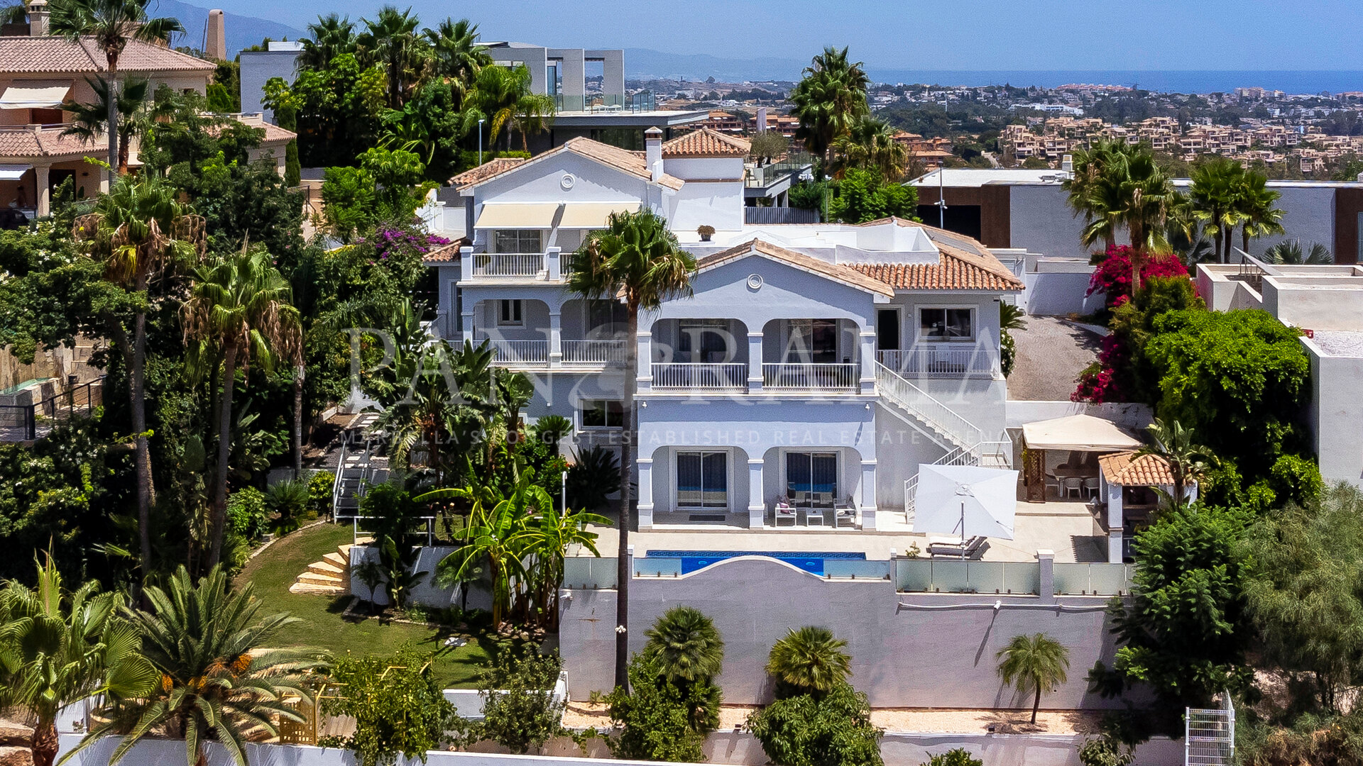 Villa mit atemberaubendem Meerblick in El Paraíso in La Alquería