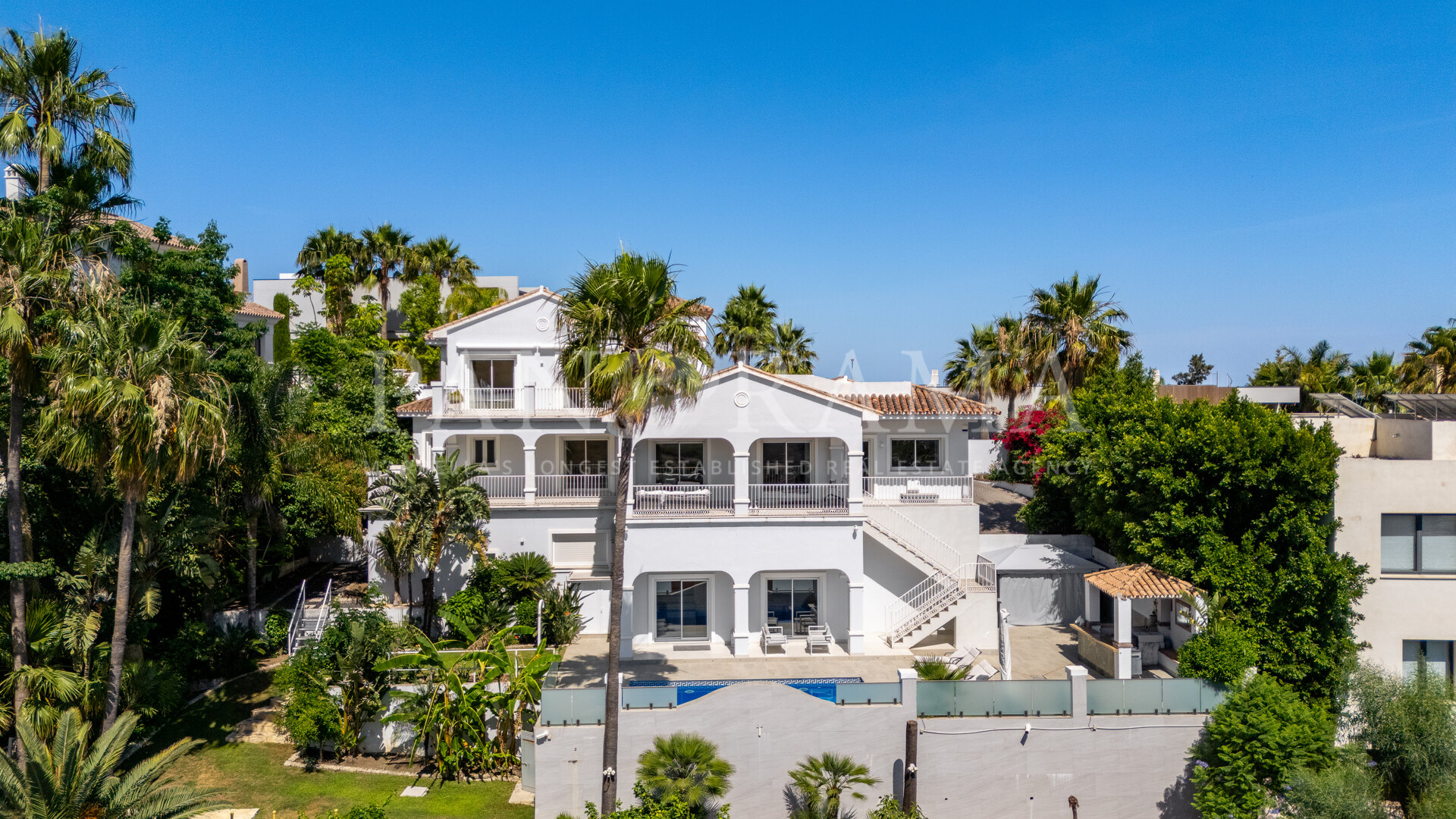 Villa avec vue imprenable sur la mer à El Paraíso dans La Alquería