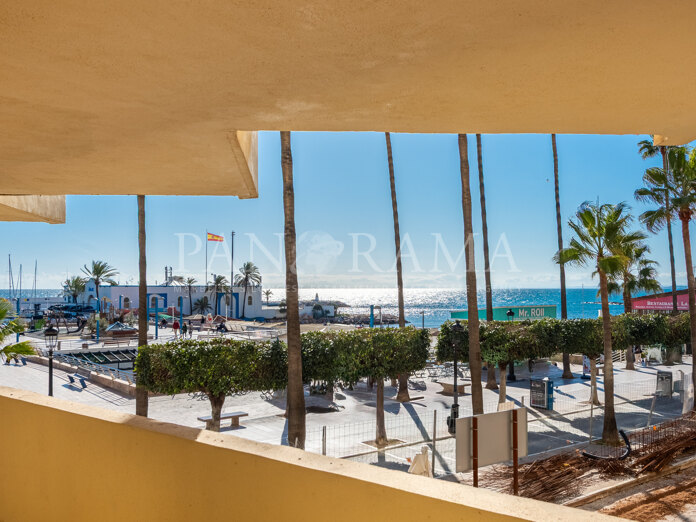 Exclusive commercial premises on the beachfront, opposite Marbella's port