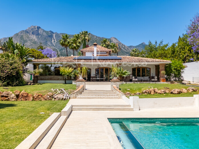 Charming Mediterranean family home in Rocío de Nagüeles, Marbella