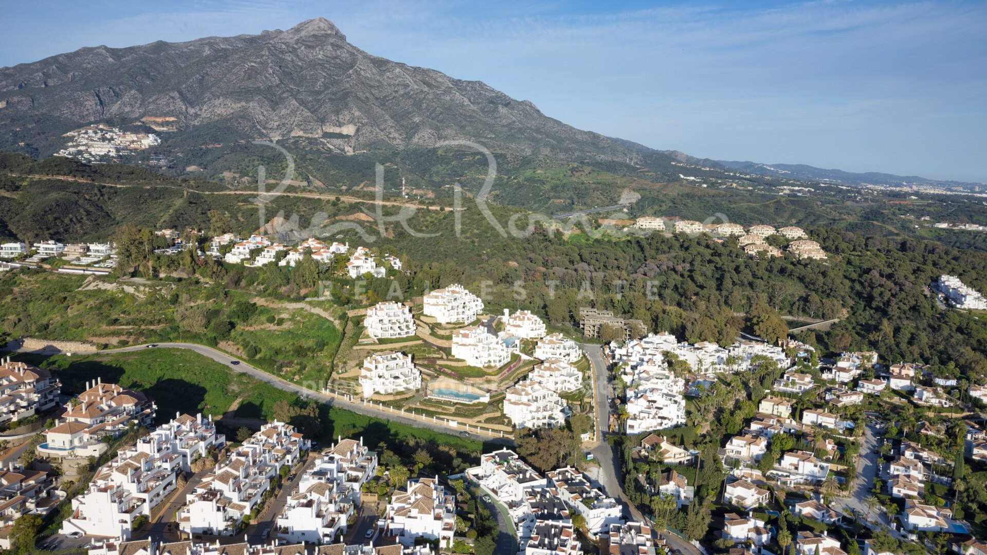 Ático con un diseño escandinavo moderno en la Valle del Golf