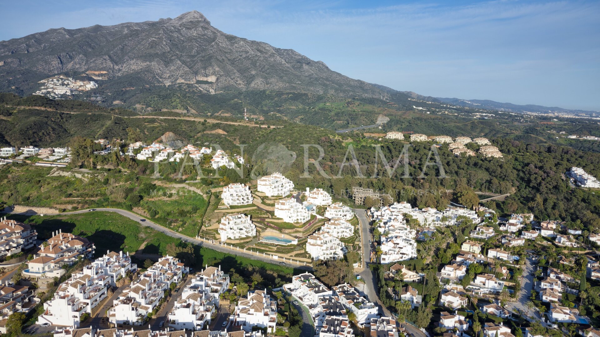 Penthouse mit modernem skandinavischem Design im Golf Valley