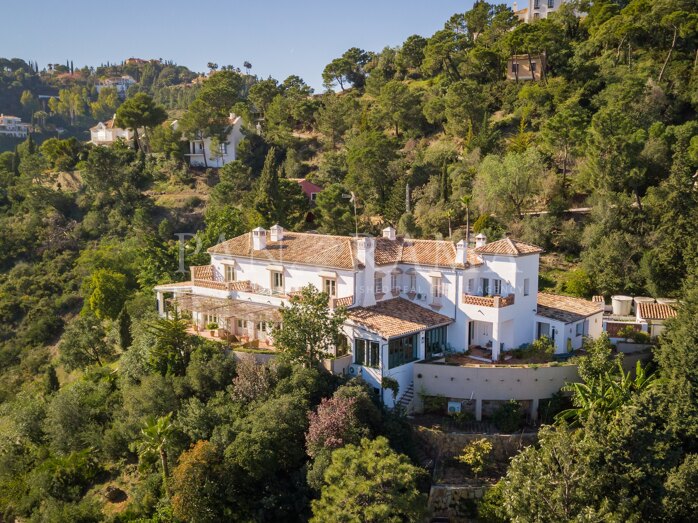Villa in El Madroñal mit unabhängigem Gästehaus