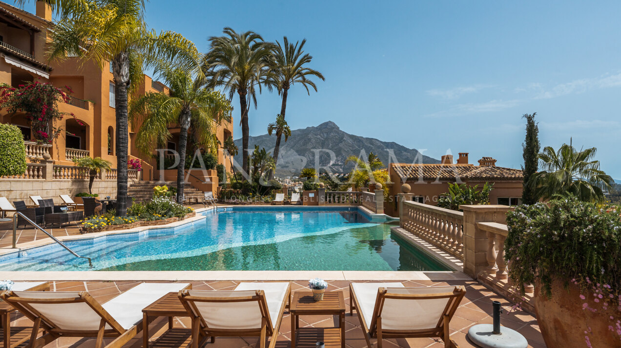 Impresionante apartamento elevado en planta baja con vistas panorámicas al mar en Les Belvederes