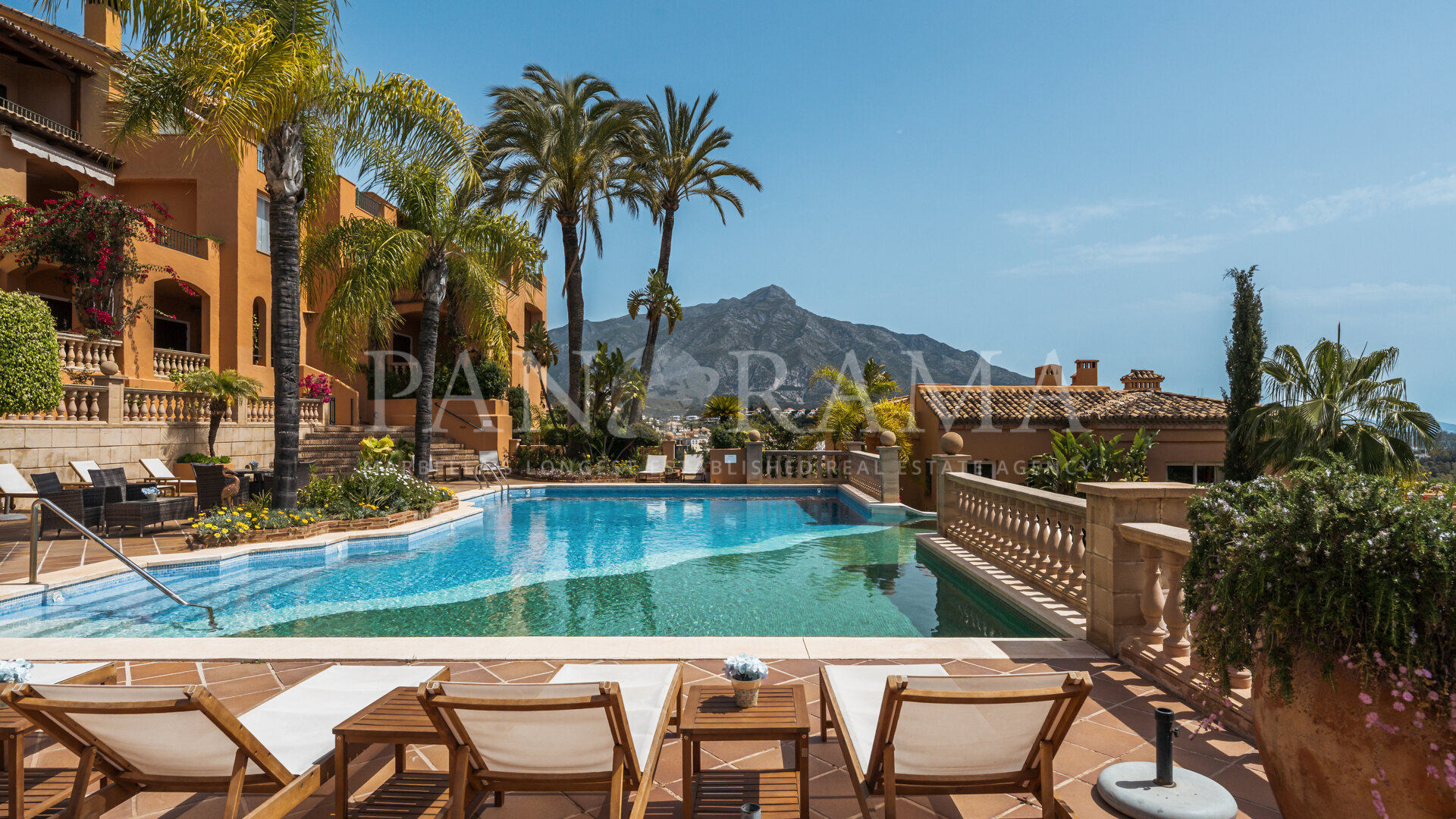 Exquisite elevated ground floor apartment with panoramic sea views in Les Belvederes