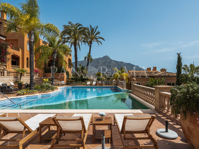 Impresionante apartamento elevado en planta baja con vistas panorámicas al mar en Les Belvederes