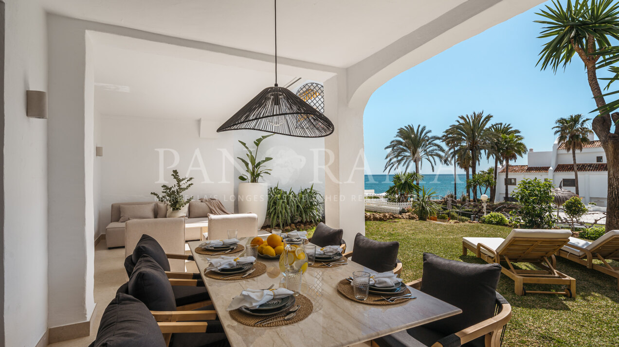 Erstklassiges Strandapartment an der Coral Beach an der Goldenen Meile von Marbella