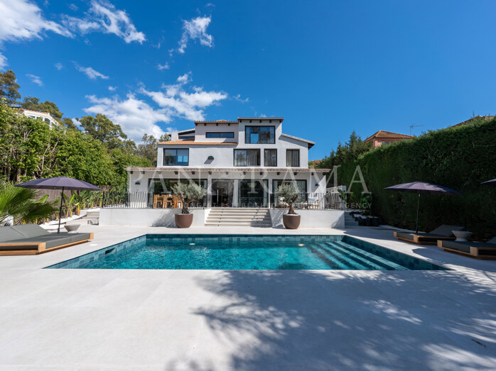 Villa privée magnifique dans un emplacement central à Nueva Andalucía