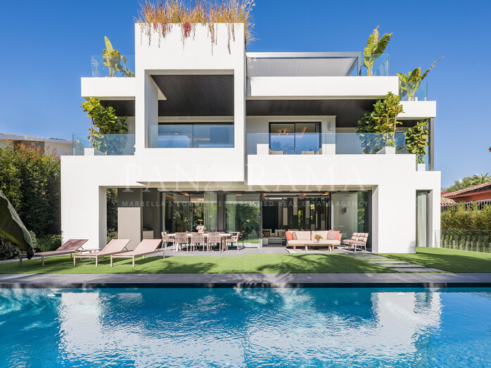 Elegante villa aan het strand in het hart van Casablanca, aan de Gouden Mijl