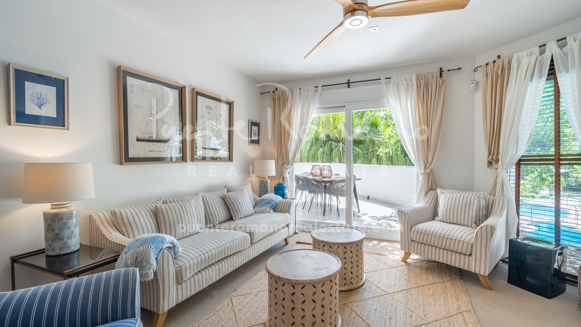 Elegante ático dúplex a pasos de las mejores playas de Marbella Este