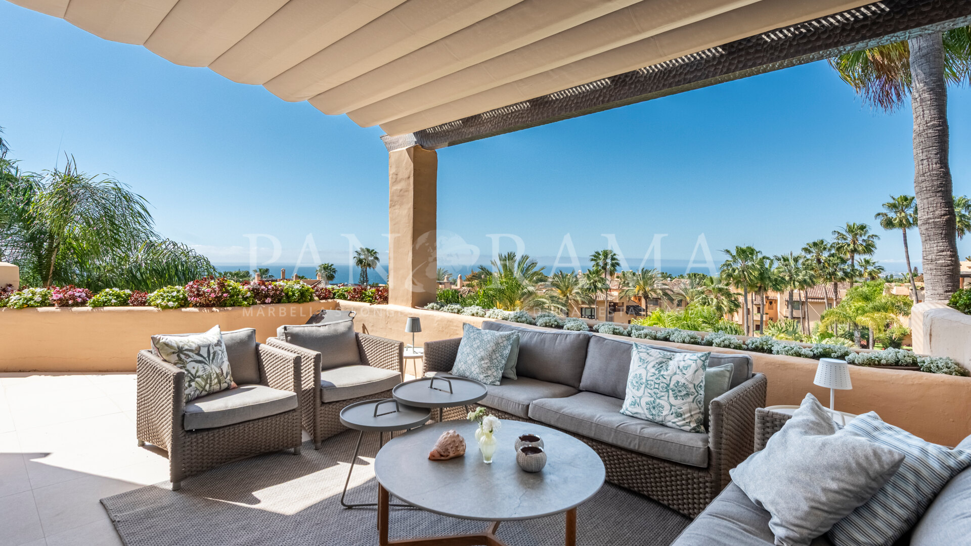 Elegant and impeccable penthouse in Mansion Club – A Masterpiece of Luxury Living