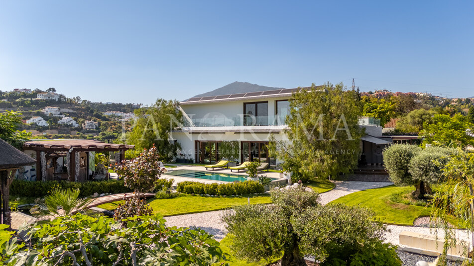 Luxe zelfvoorzienende villa in Fuente del Espanto, Benahavís