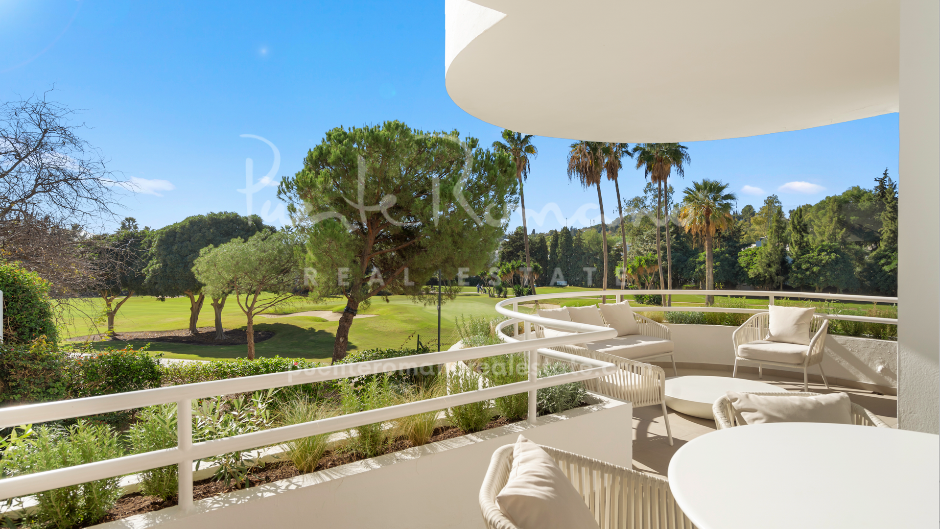 Luminoso apartamento en Alcores del Golf en Nueva Andalucía