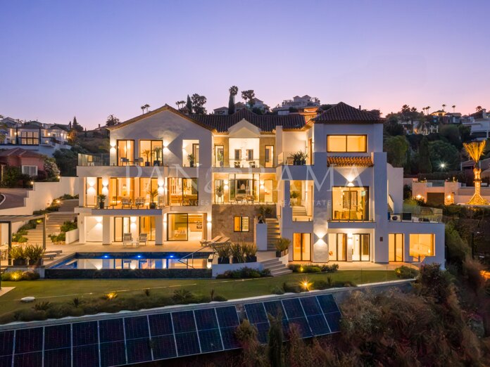 Villa Rebecka, een ruim familieverblijf op een eerstelijns golfperceel in Los Flamingos