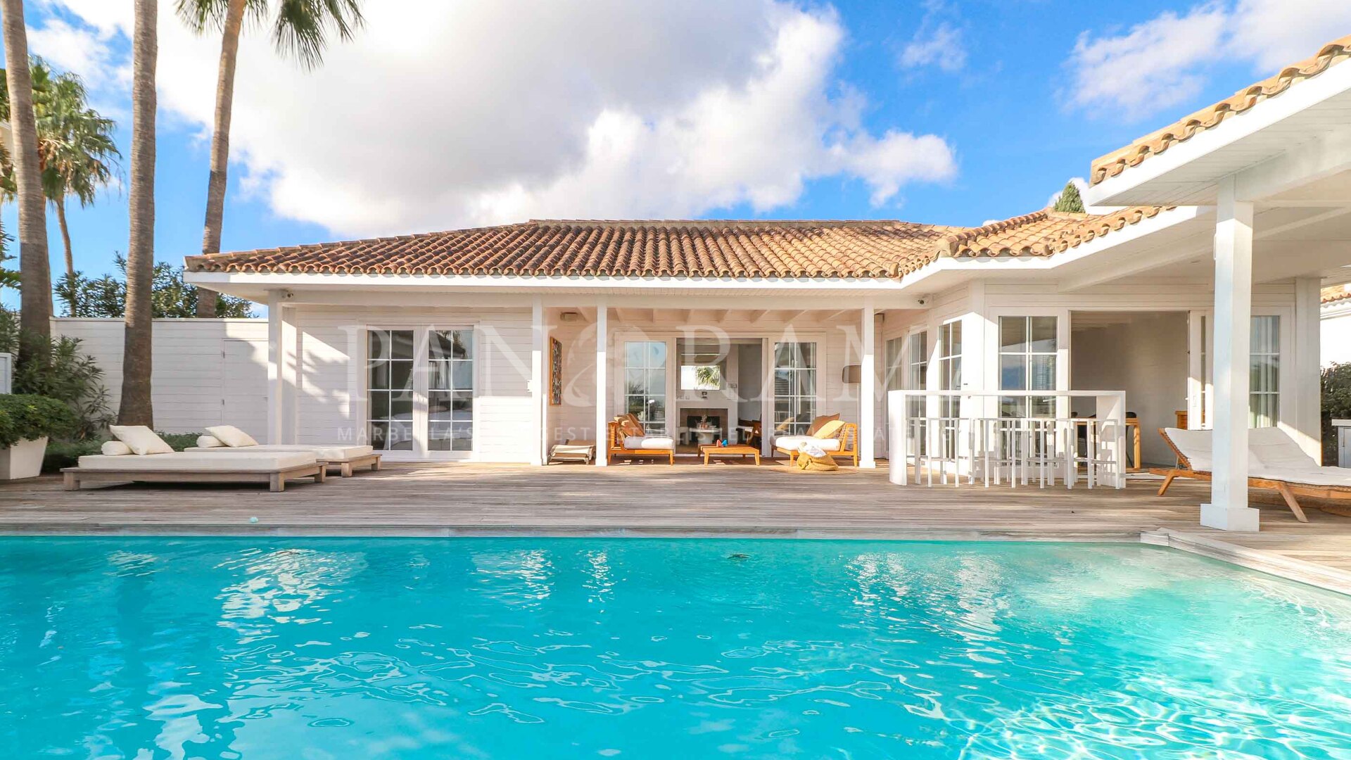Elegante en charmante villa in Nueva Atalaya in Benahavís