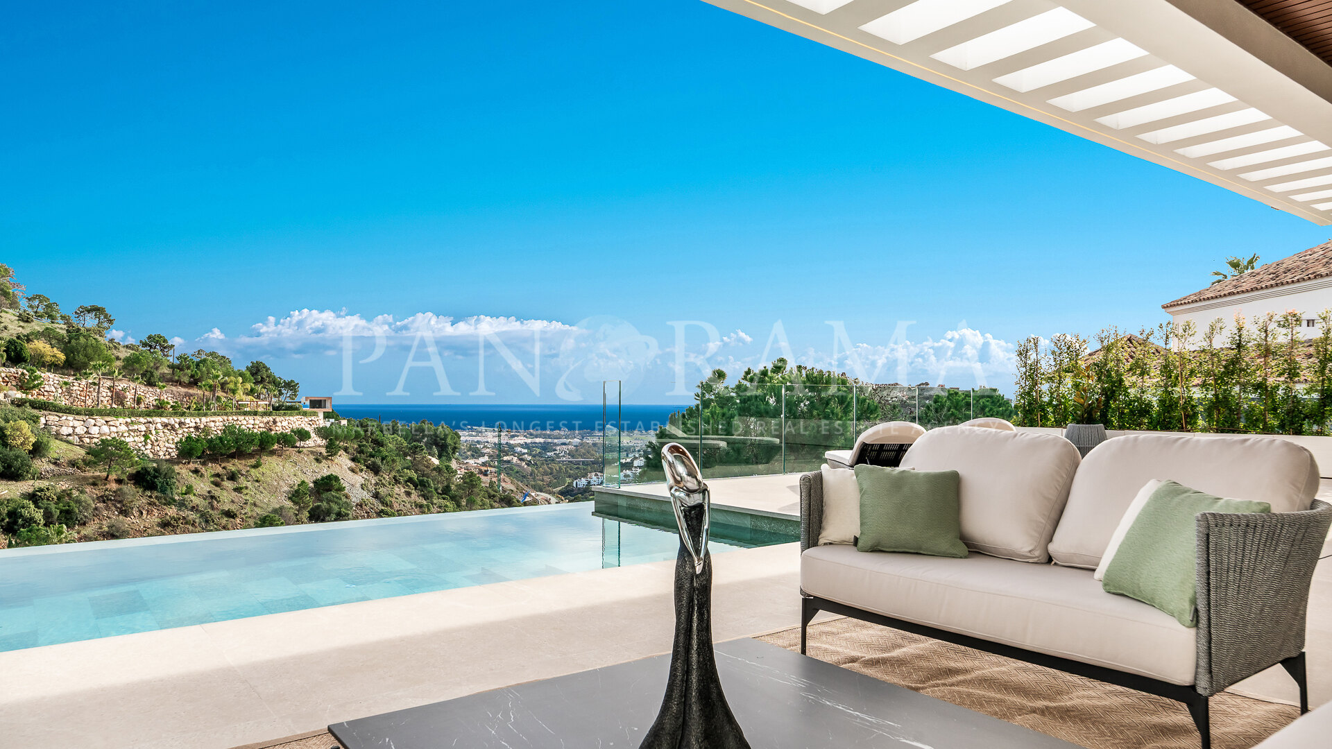 Sophisticated contemporary home with sea views in El Madroñal, Benahavís