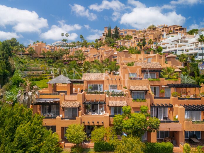 Alminar 911- Elegant duplex penthouse in Nueva Andalucía