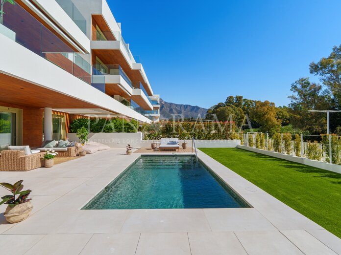Exceptional ground floor duplex apartment on Marbella’s Golden Mile